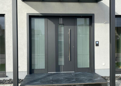 Haustuer mit Seitenteil Design